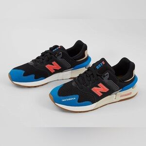 New Balance Black and Blue Sneakers with Pink Details